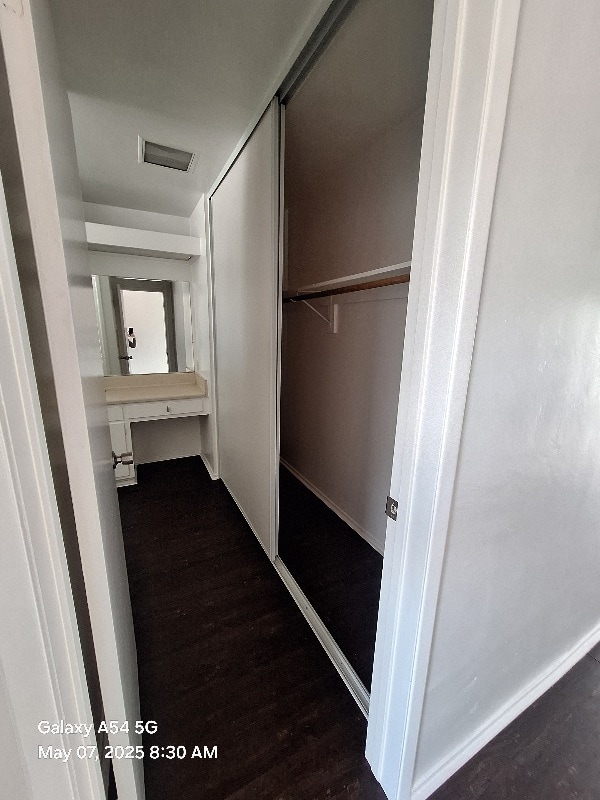 Building Photo - 609 De La Vina St