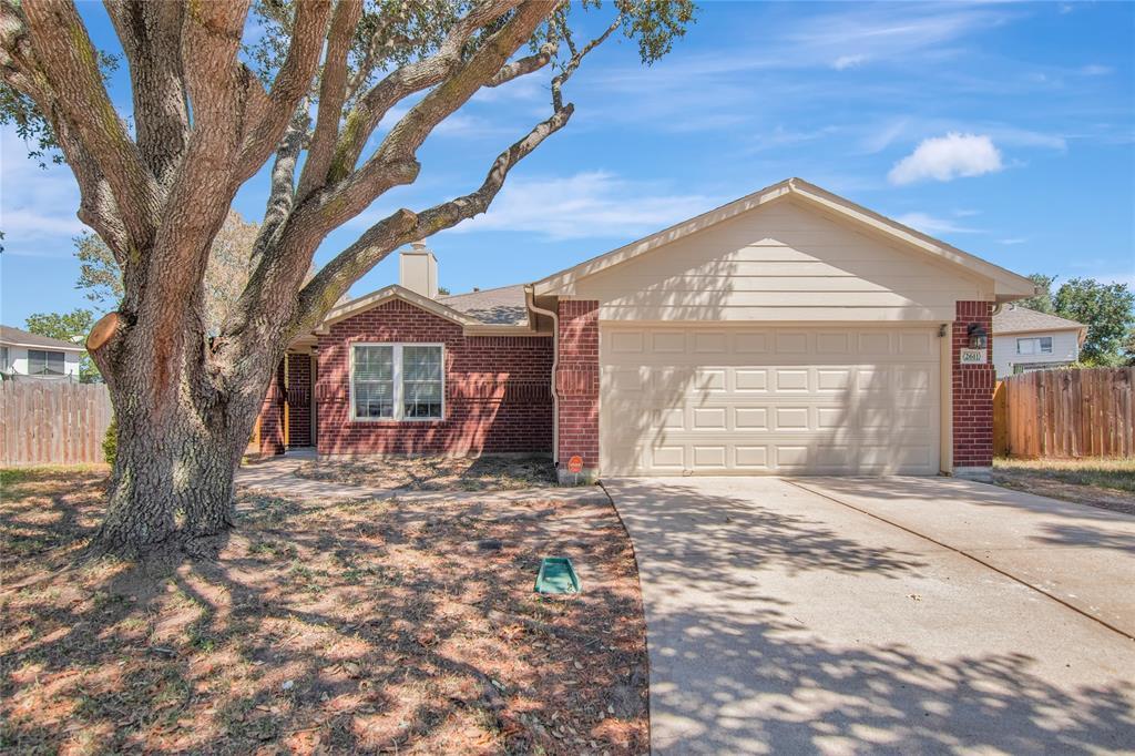 Primary Photo - 2611 Desert Sage Dr