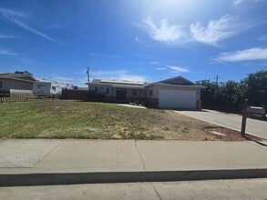 Building Photo - 1474 Ashland Dr