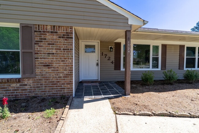 Photo - 1724 Placid Ct House