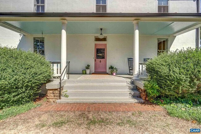 Foto del edificio - 7466 Greenwood Station Rd