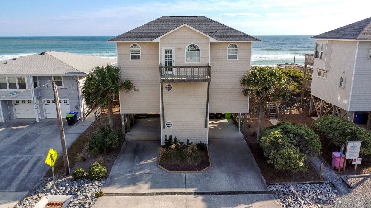 Primary Photo - Oceanfront- Pet Friendly- Fully Furnished-...