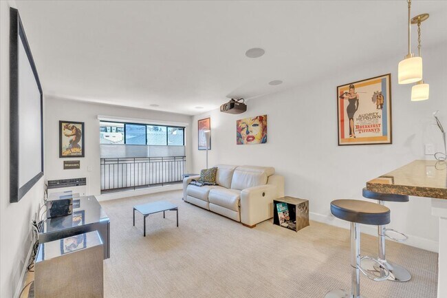 Foto del edificio - 10982 Roebling Ave