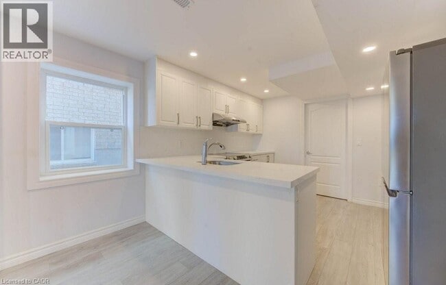 Building Photo - 361 Beechdrops Dr