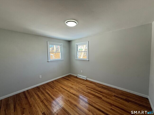 Foto del edificio - 132 Hillside Ave