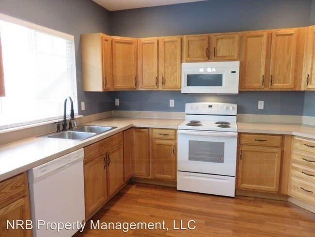 Building Photo - 16138 Prairie Creek Loop SE