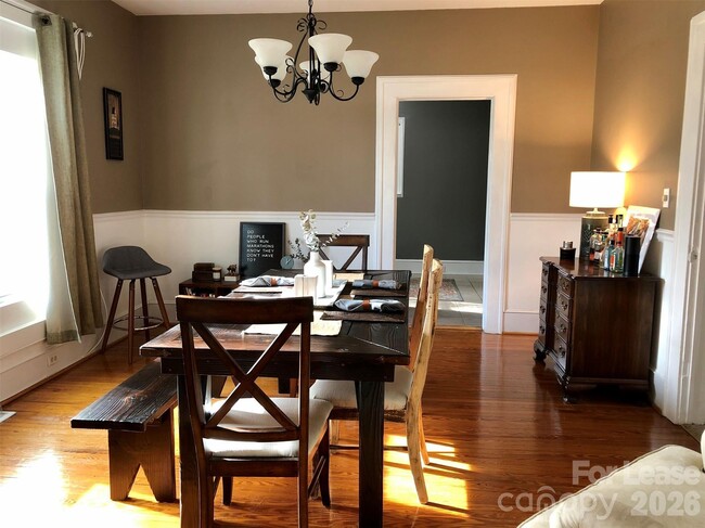 Building Photo - 3235 Archdale Dr