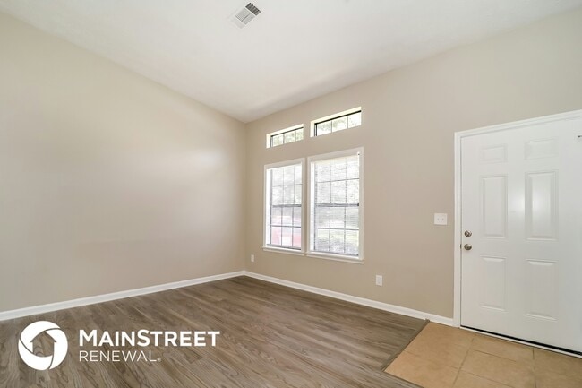 Foto del edificio - 6373 Valley Dale Dr