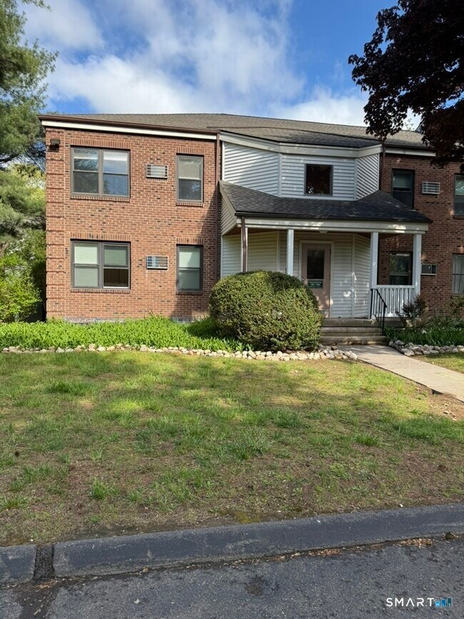Foto del edificio - 104 Wellington Dr