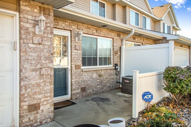 Building Photo - 16378 Elm Creek Ln