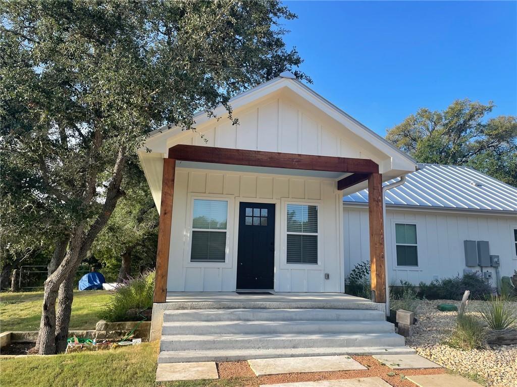 Foto principal - 2206 Old Stagecoach Rd