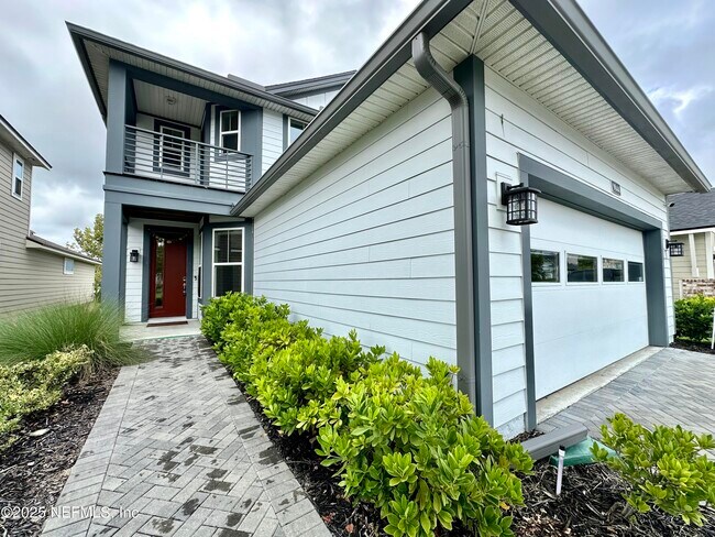 Building Photo - 9844 Invention Ln