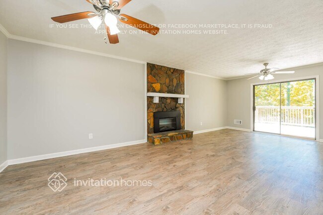 Building Photo - 558 Lake Michele Ct