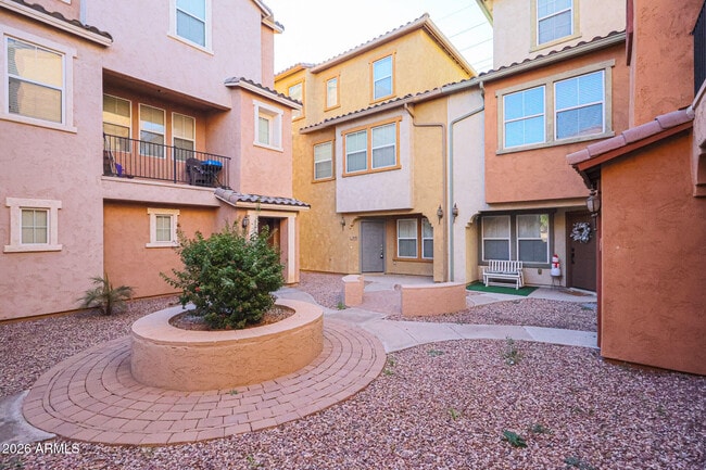 Foto del edificio - 2030 N 78th Glen