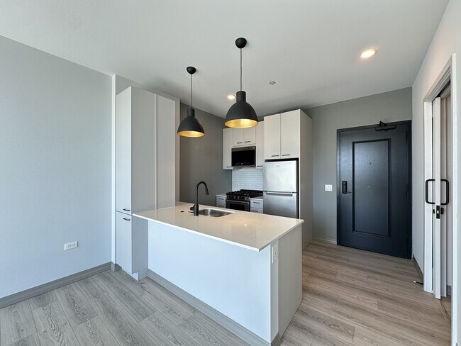 Foto del edificio - 2155 N Elston Ave
