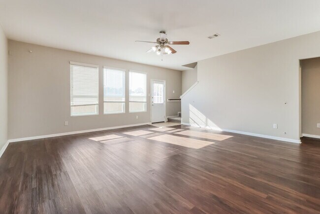 Foto del edificio - 17914 Seco Creek Ln