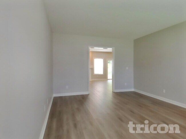Foto del edificio - 2990 Parkview Dr