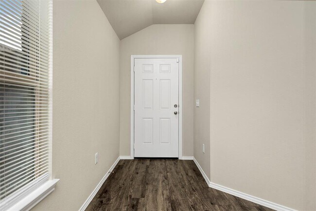 Building Photo - 20911 Canary Wood Ln