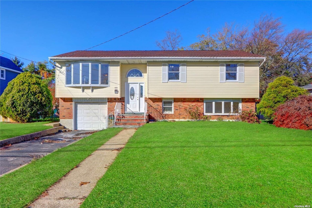 68 Lagoon Pl, East Islip, NY 11730 House Rental in East Islip, NY