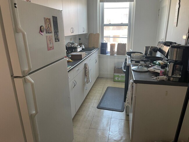 Building Photo - 1-bed Coolidge Corner Brookline H+HW