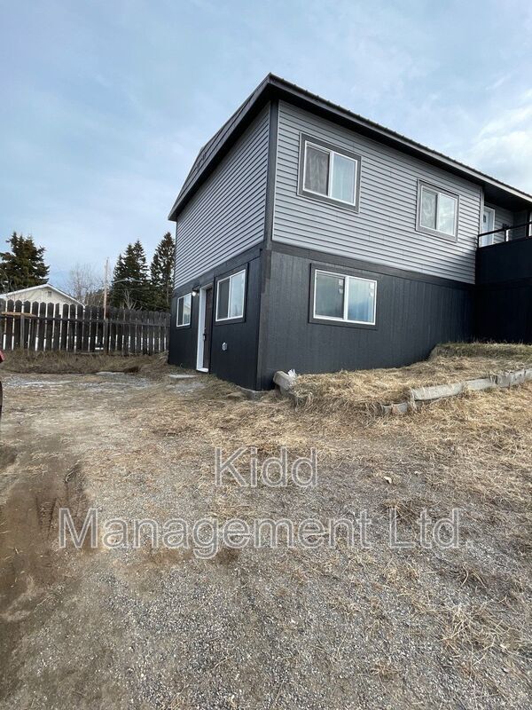 Building Photo - 2853 Meyer Rd