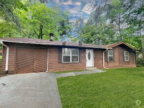 Building Photo - 6224 Wellington Dr