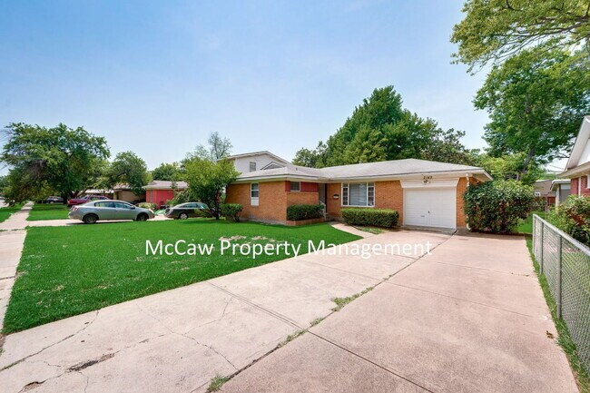 Foto del edificio - 2149 Utica Dr