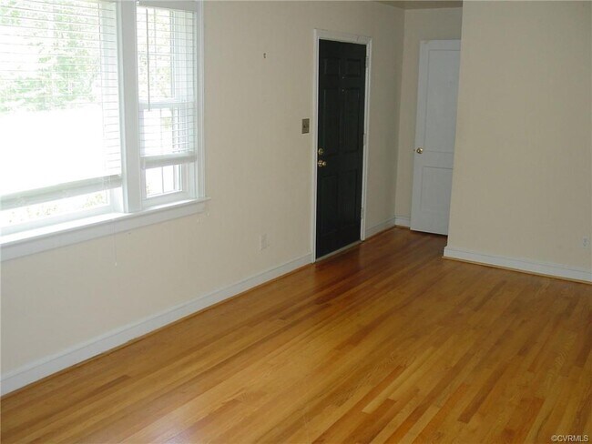 Building Photo - 1517 Skipwith Rd
