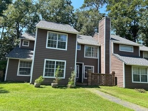 Building Photo - 138a Luden Dr