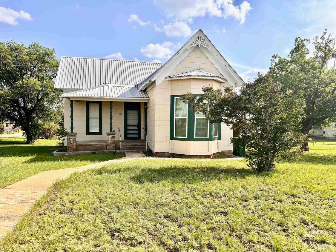 Foto principal - 700 W Dallas St