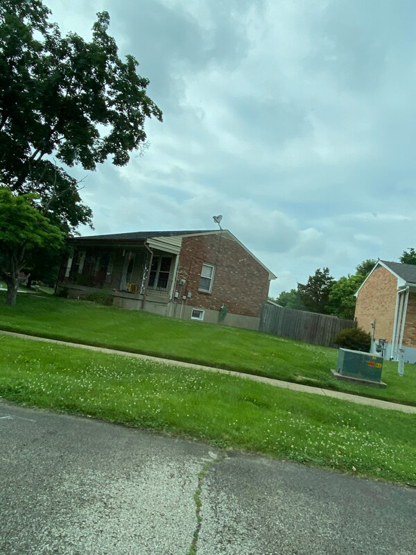 Foto del edificio - 11611 Maple Way