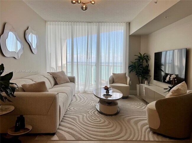 Foto del edificio - 16699 Collins Ave