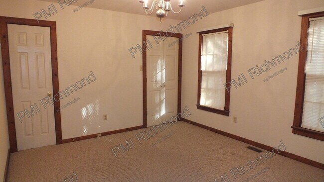 Building Photo - 7506 Cheltenham Dr
