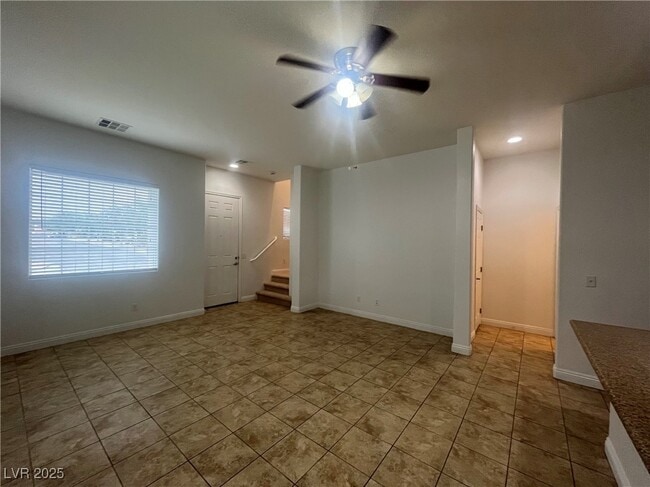 Foto del edificio - 7568 Nicklin St