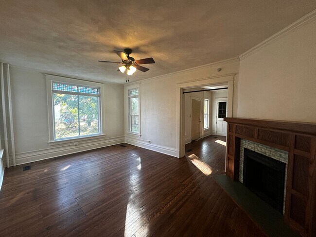 Foto del edificio - 227 N Washington St