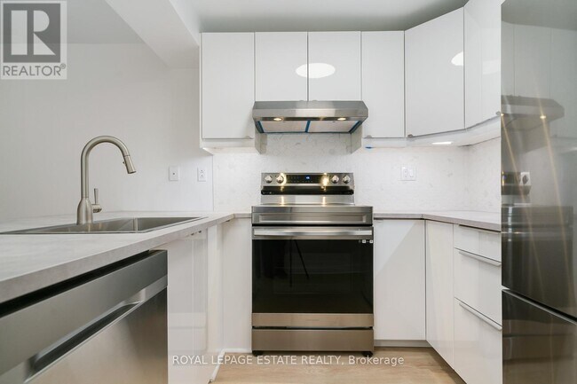 Photo du bâtiment - 155 Langley Ave