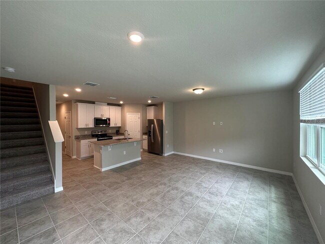 Foto del edificio - New 3 Bed, 2.5 Bath Townhouse in Davenport FL 33896.