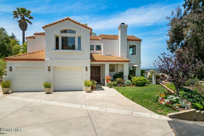 Building Photo - 1074 Deseo Ave