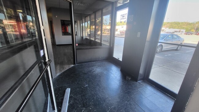 Photo - 6001 Bartlett Center Dr Apartment