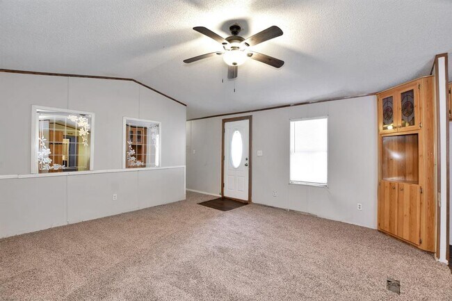 Building Photo - 13173 S Lee Shore Dr