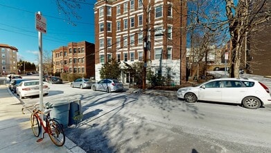 Building Photo - 129 Chiswick Rd