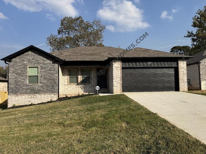 Primary Photo - 16 Edward Dr