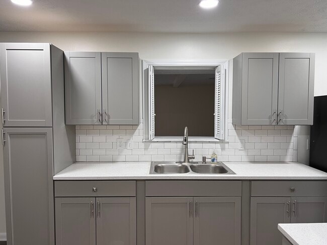 Building Photo - 5848 Lanier Blvd