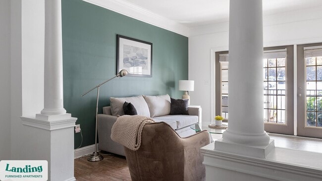 Building Photo - 925 Canterbury Rd NE