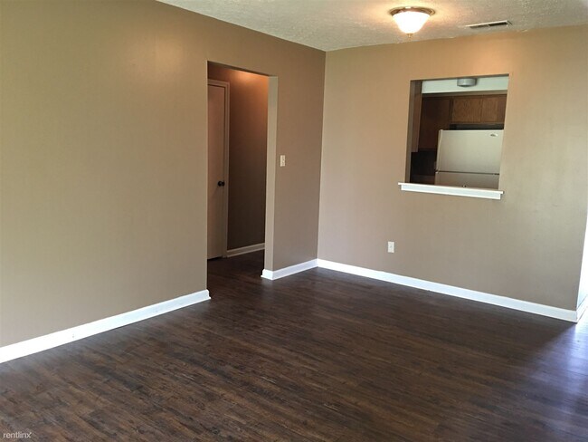 Building Photo - 2 br, 1 bath Duplex - 1908 Sandra St Apt A