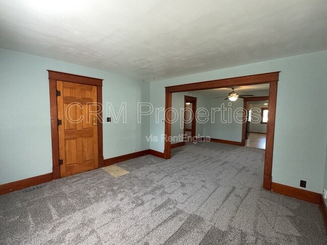 Building Photo - 2125 N Purdum St