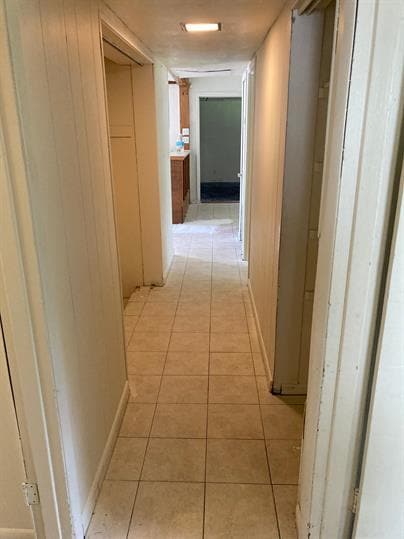 Building Photo - 1545 Kings Ct