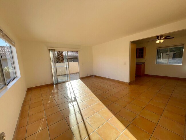 Foto del edificio - COMING SOON! 1 Bedroom 1 Bathroom Apartment in Palm Desert! CLOSE TO EL PASEO