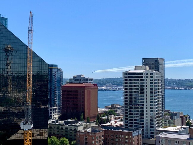 Building Photo - Insignia Condominiums ~ Belltown/South Lake Union