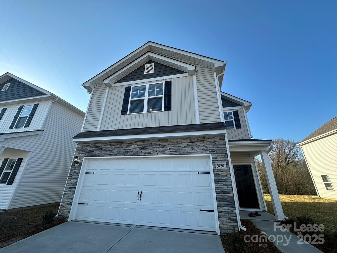 Foto principal - 9050 Stoney Waters Ct